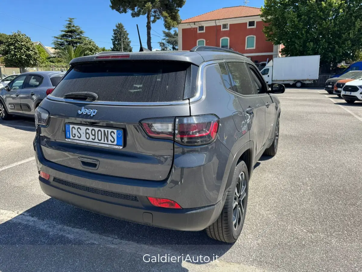 Jeep Compass usata a Salerno (4)
