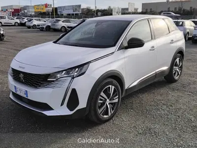 Peugeot 3008 BlueHDi 130 S&S EAT8 Allure Pack del 2024 usata a Fisciano