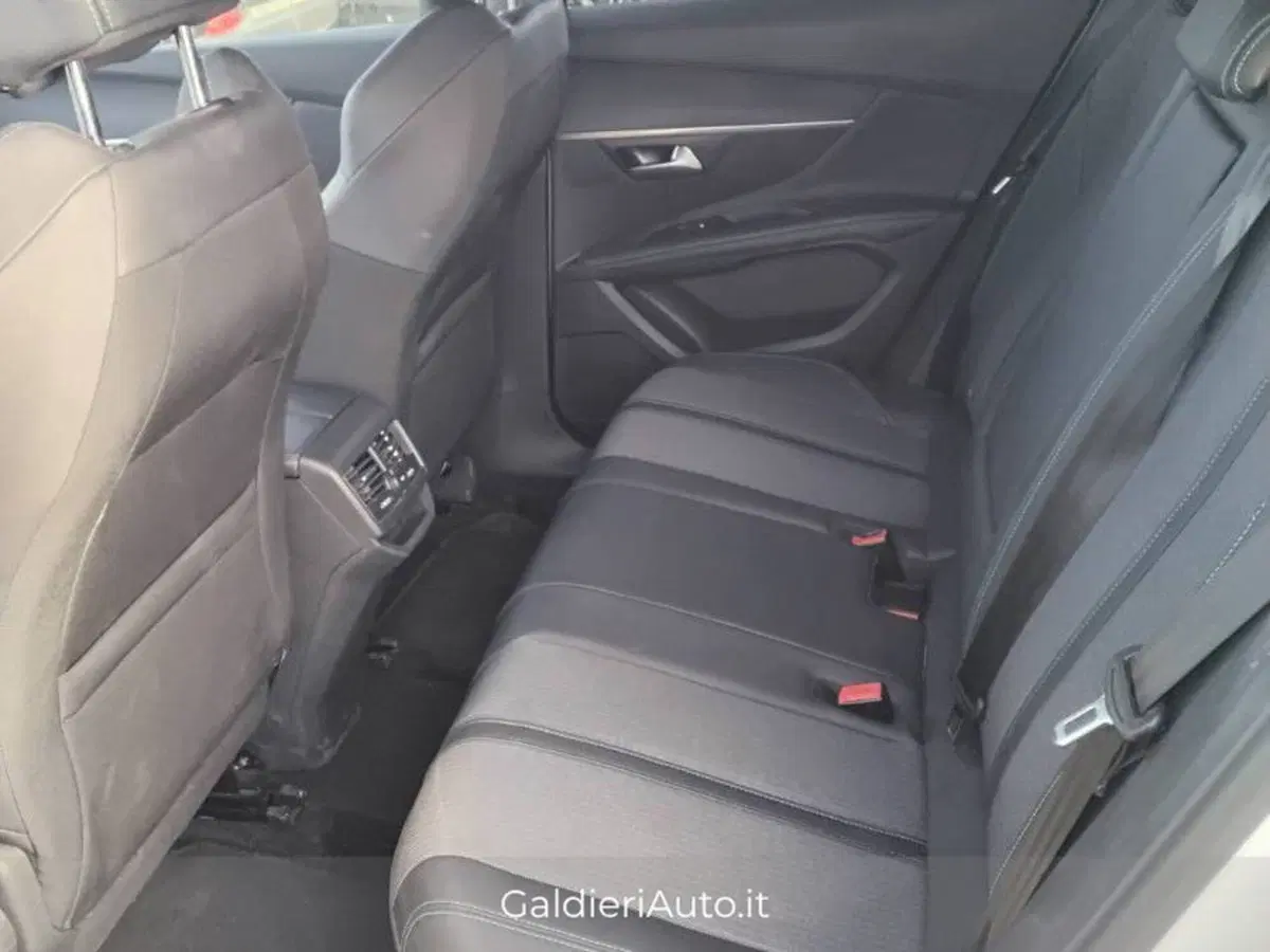 Peugeot 3008 usata a Salerno (7)