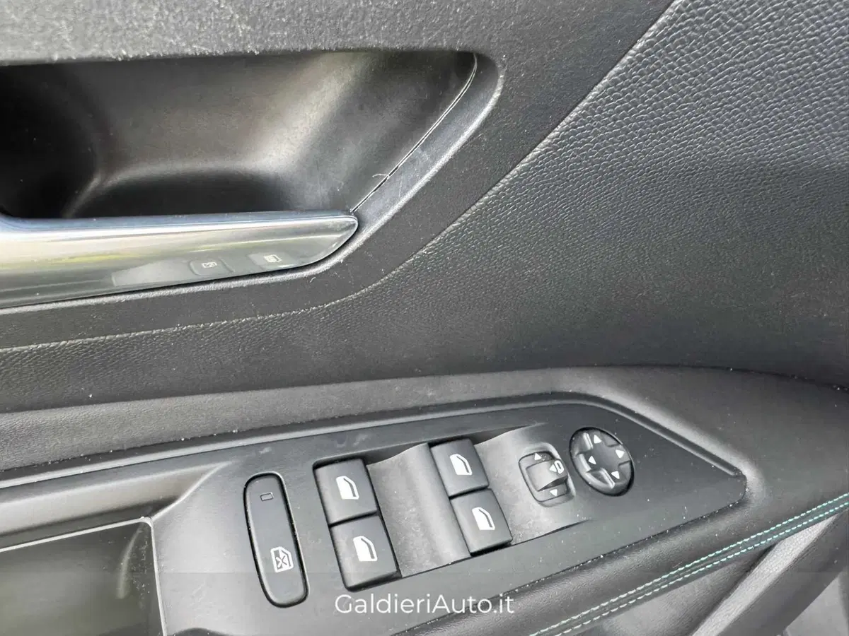 Peugeot 3008 usata a Salerno (19)