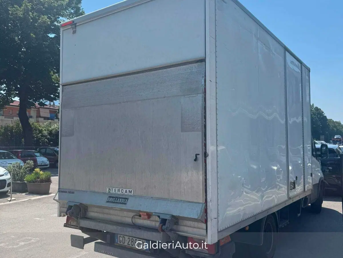 Iveco Daily Cabinato usata a Salerno (4)