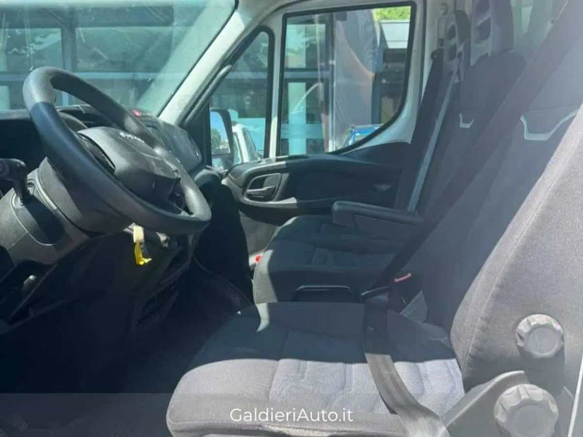 Iveco Daily Cabinato usata a Salerno (5)