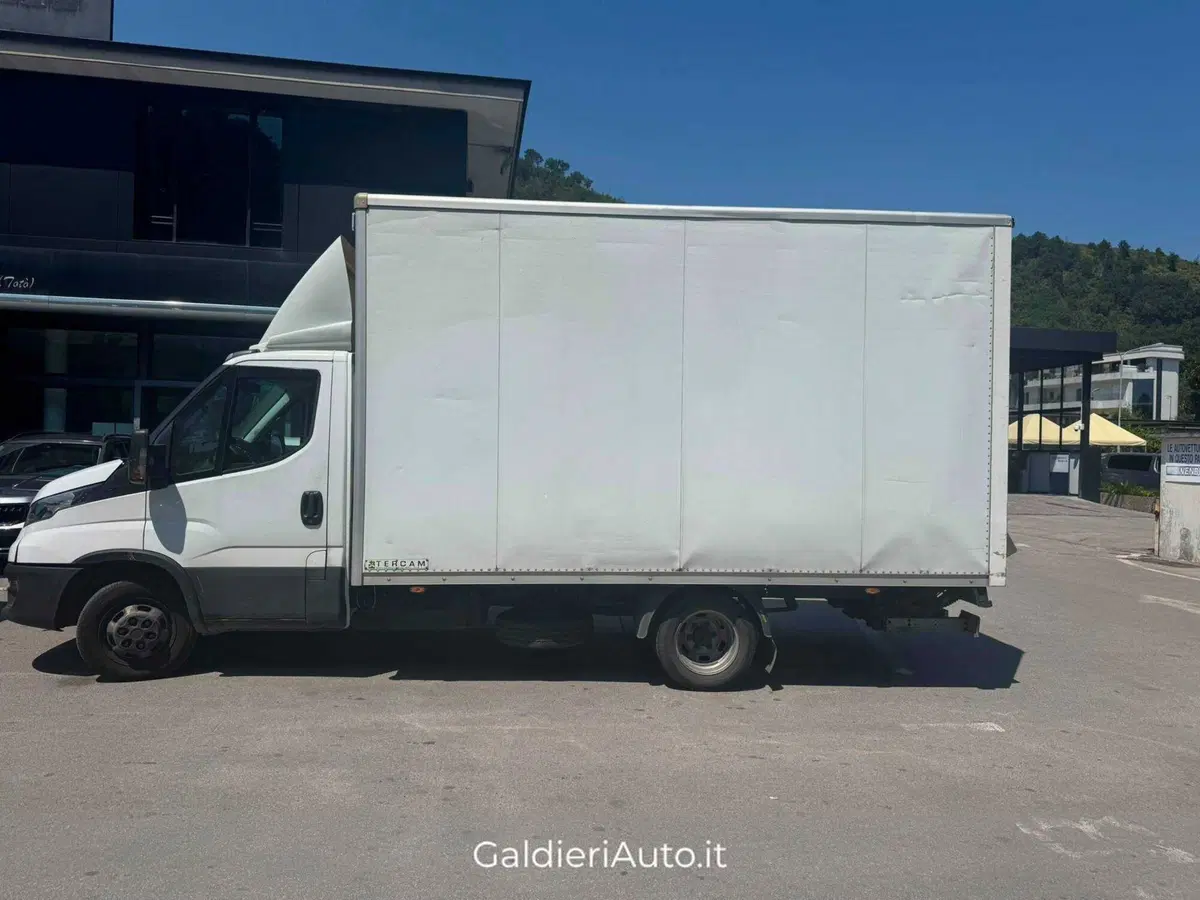 Iveco Daily Cabinato usata a Salerno (6)