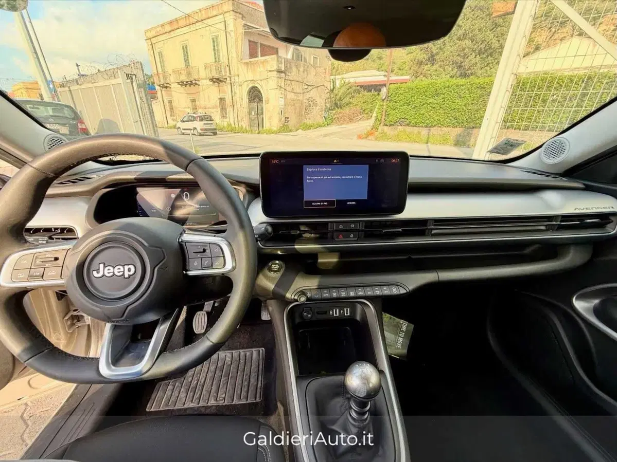 Jeep Avenger usata a Salerno (5)