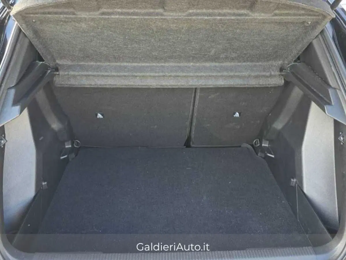 Peugeot 2008 usata a Salerno (13)