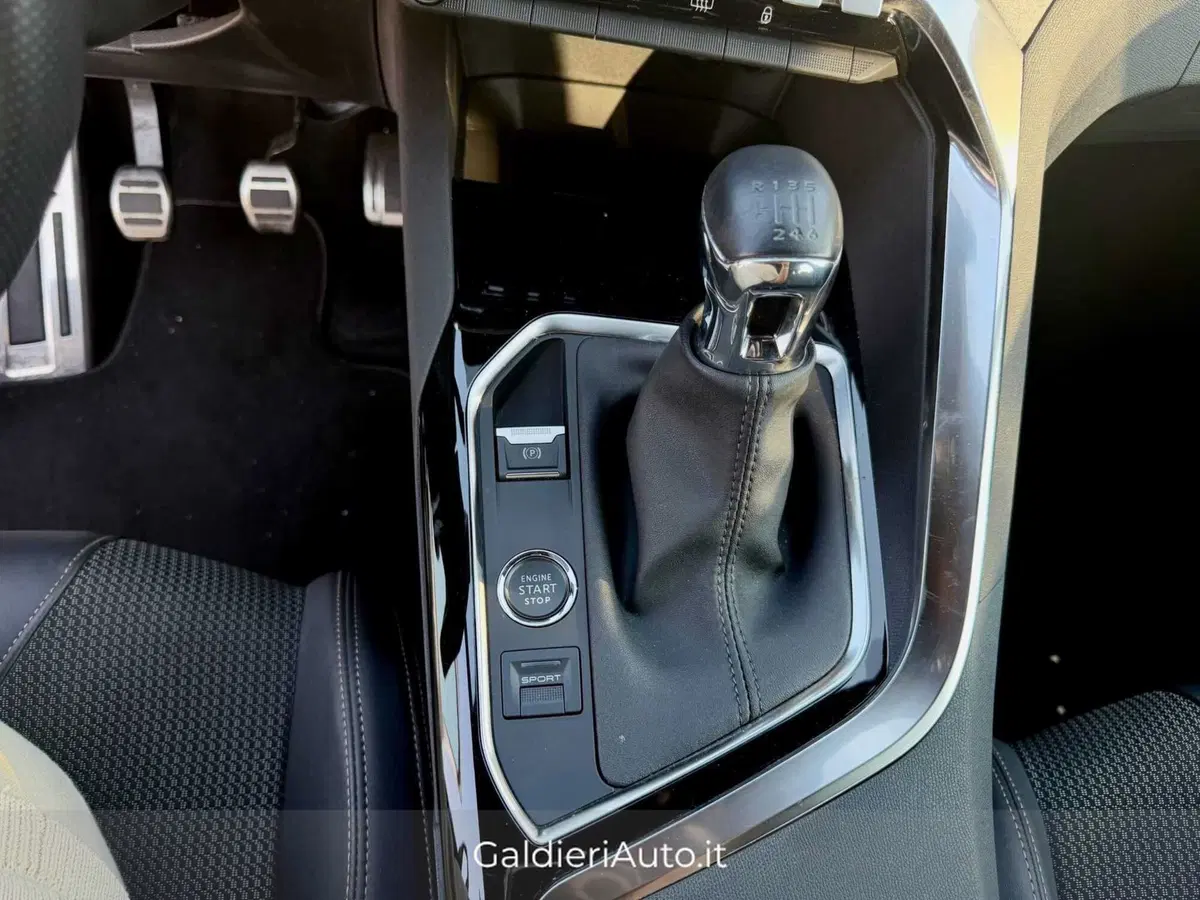 Peugeot 3008 usata a Salerno (13)