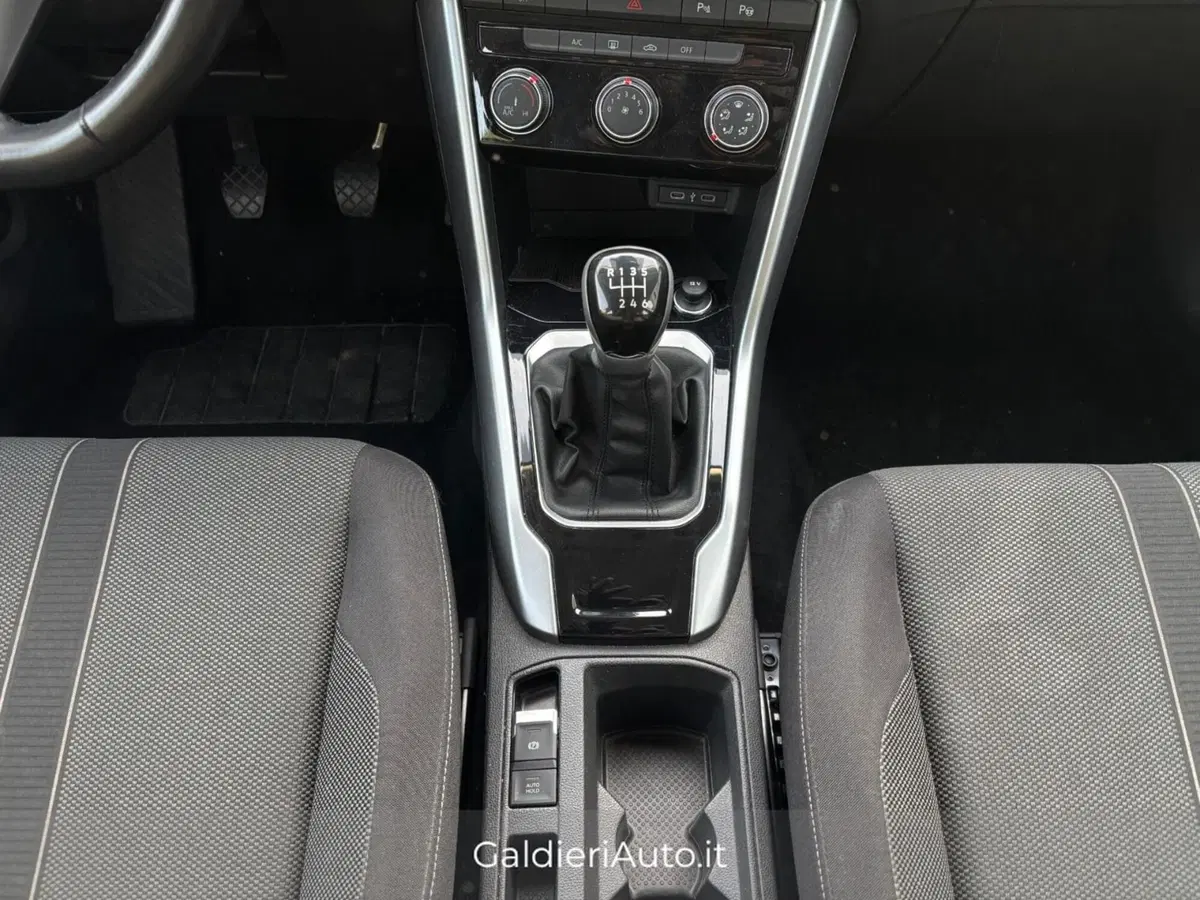 Volkswagen T-Roc usata a Salerno (15)
