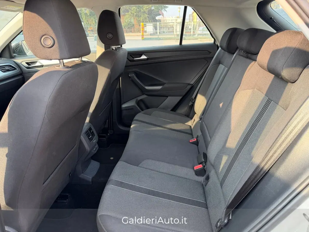 Volkswagen T-Roc usata a Salerno (13)