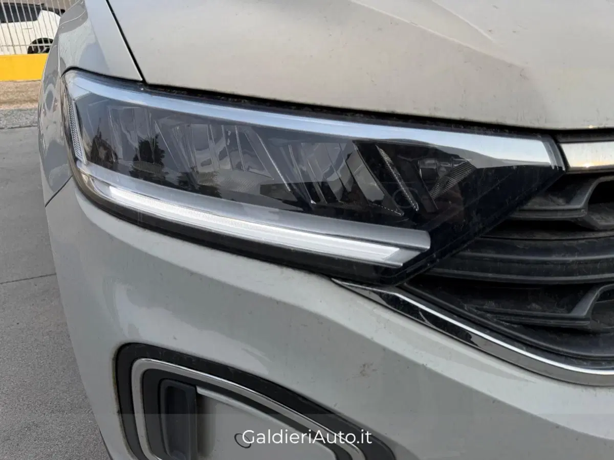 Volkswagen T-Roc usata a Salerno (19)
