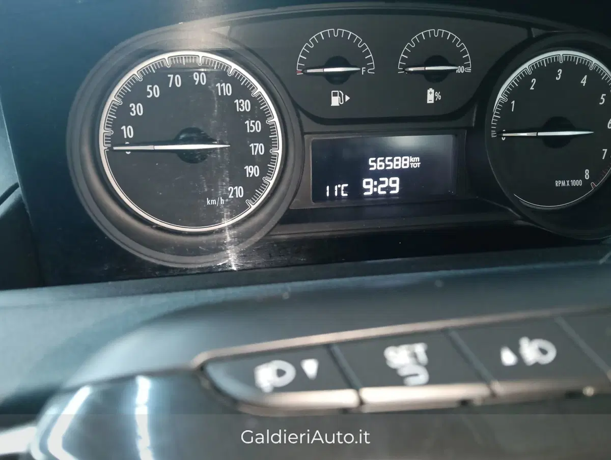 Lancia Ypsilon usata a Salerno (17)