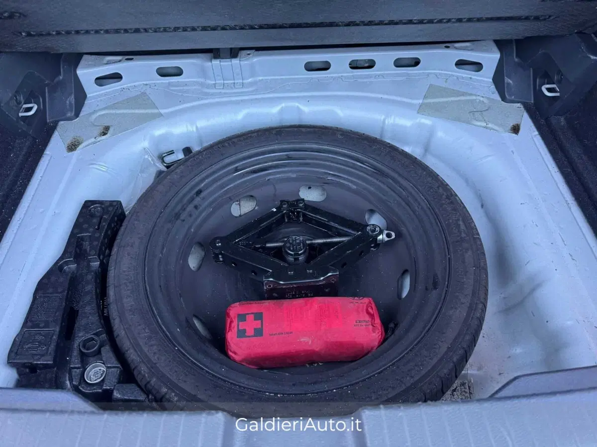Volkswagen T-Roc usata a Salerno (13)