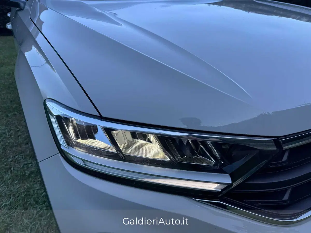 Volkswagen T-Roc usata a Salerno (15)