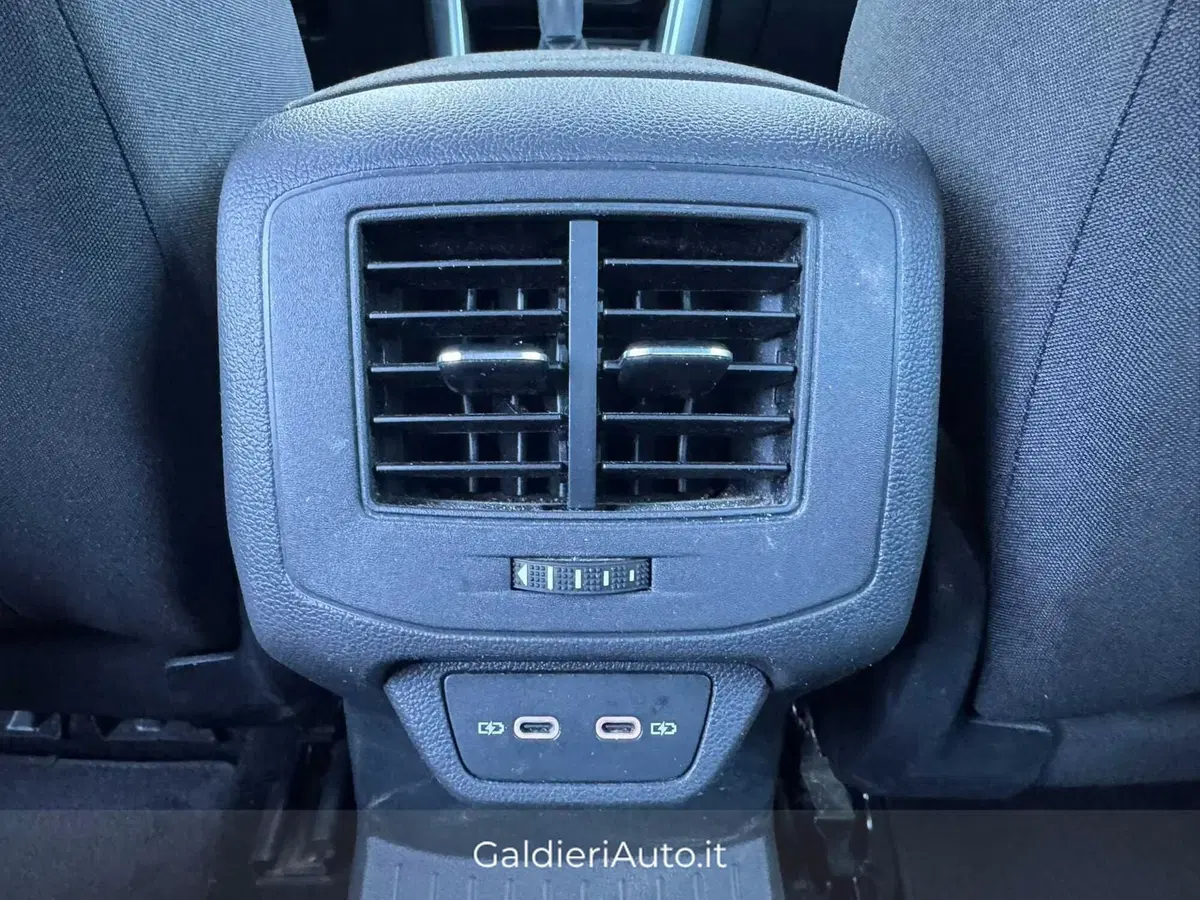 Volkswagen T-Roc usata a Salerno (17)