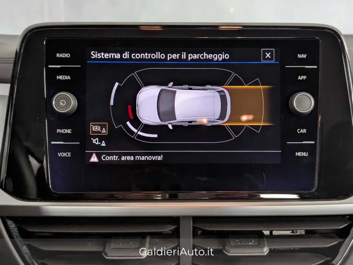 Volkswagen T-Roc usata a Salerno (11)