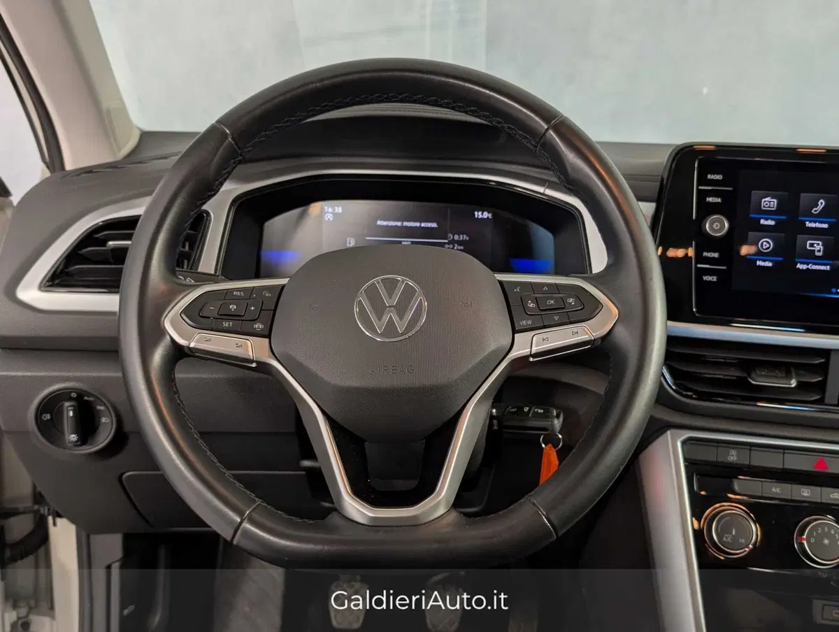 Volkswagen T-Roc usata a Salerno (12)