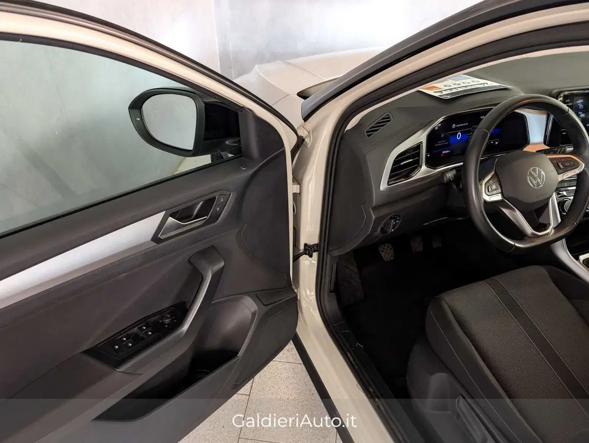 Volkswagen T-Roc usata a Salerno (9)