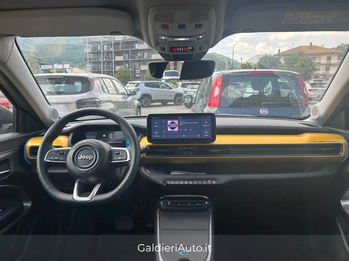 Jeep Avenger usata a Salerno (16)