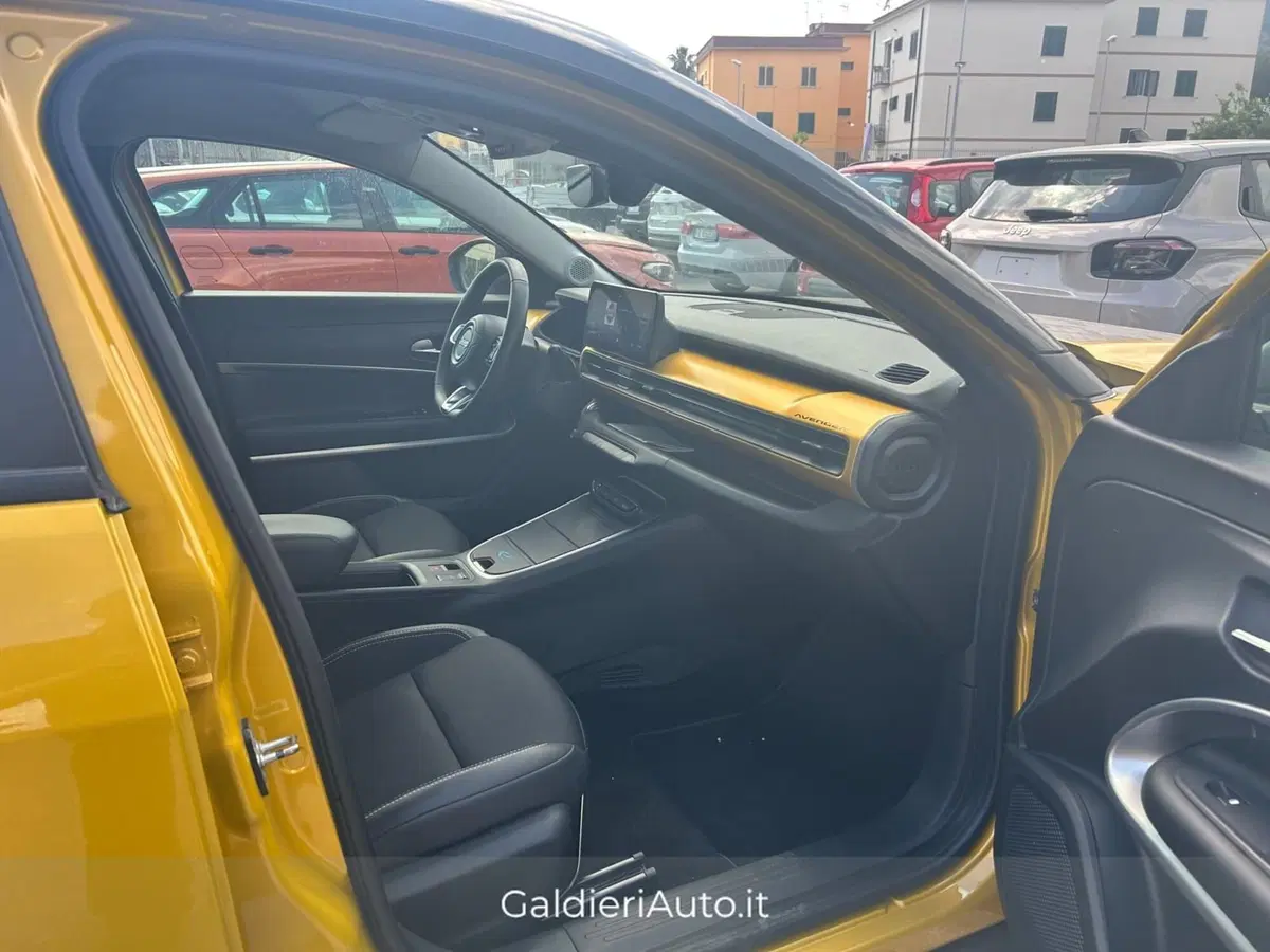 Jeep Avenger usata a Salerno (17)