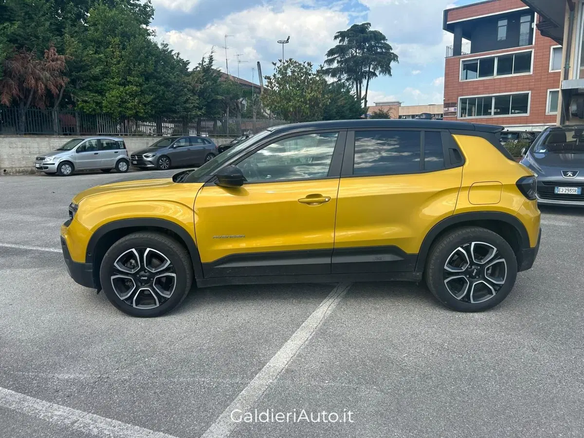 Jeep Avenger usata a Salerno (20)