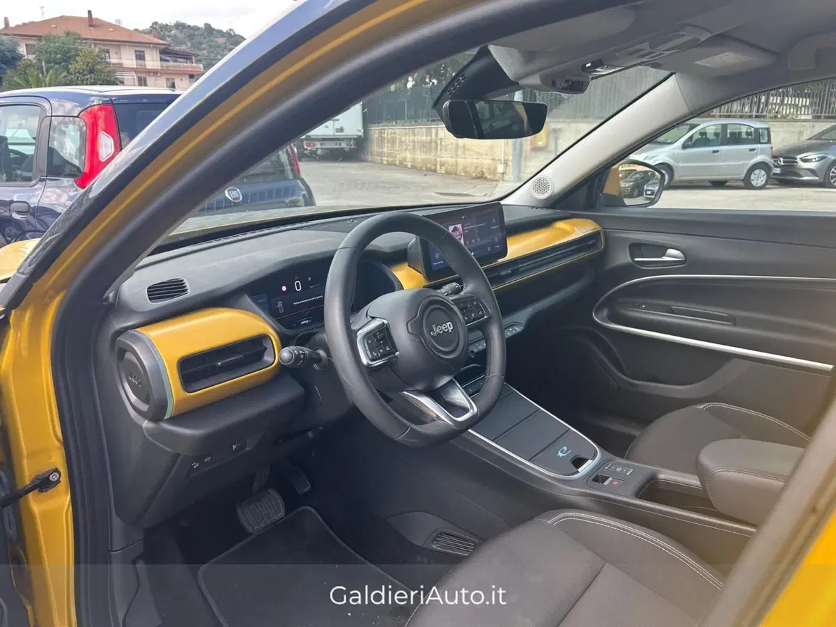 Jeep Avenger usata a Salerno (8)