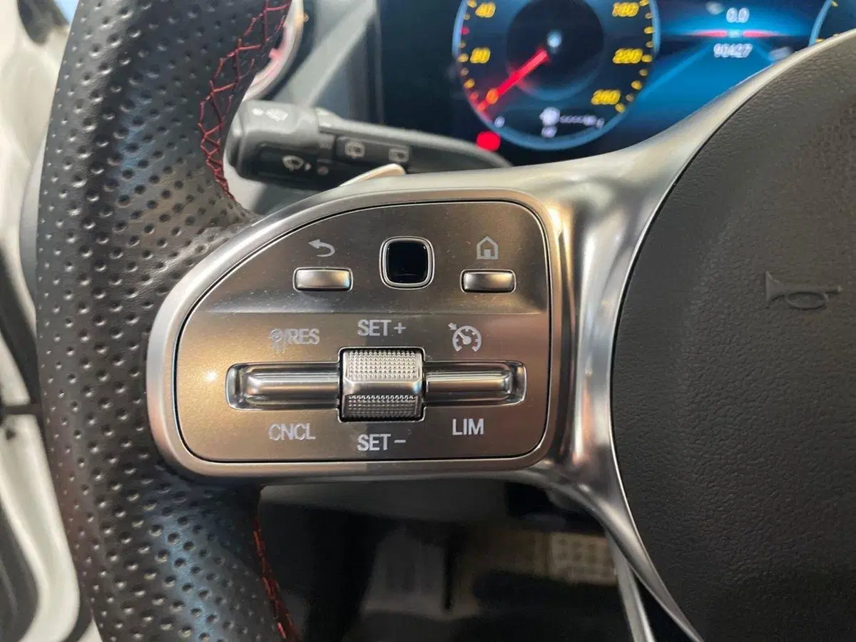 Mercedes-Benz GLA SUV usata a Firenze (16)