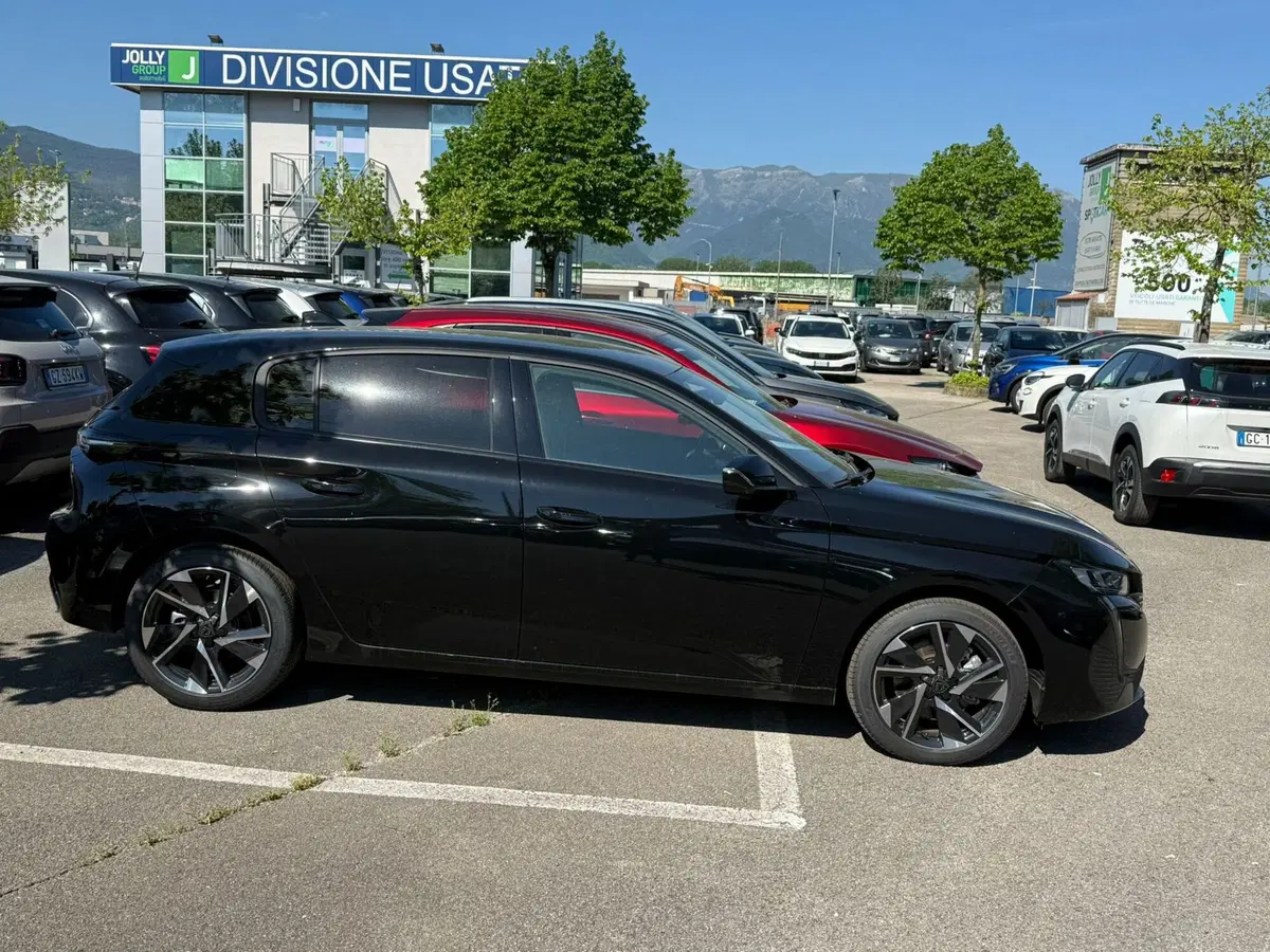 Peugeot 308 nuova a Frosinone (2)
