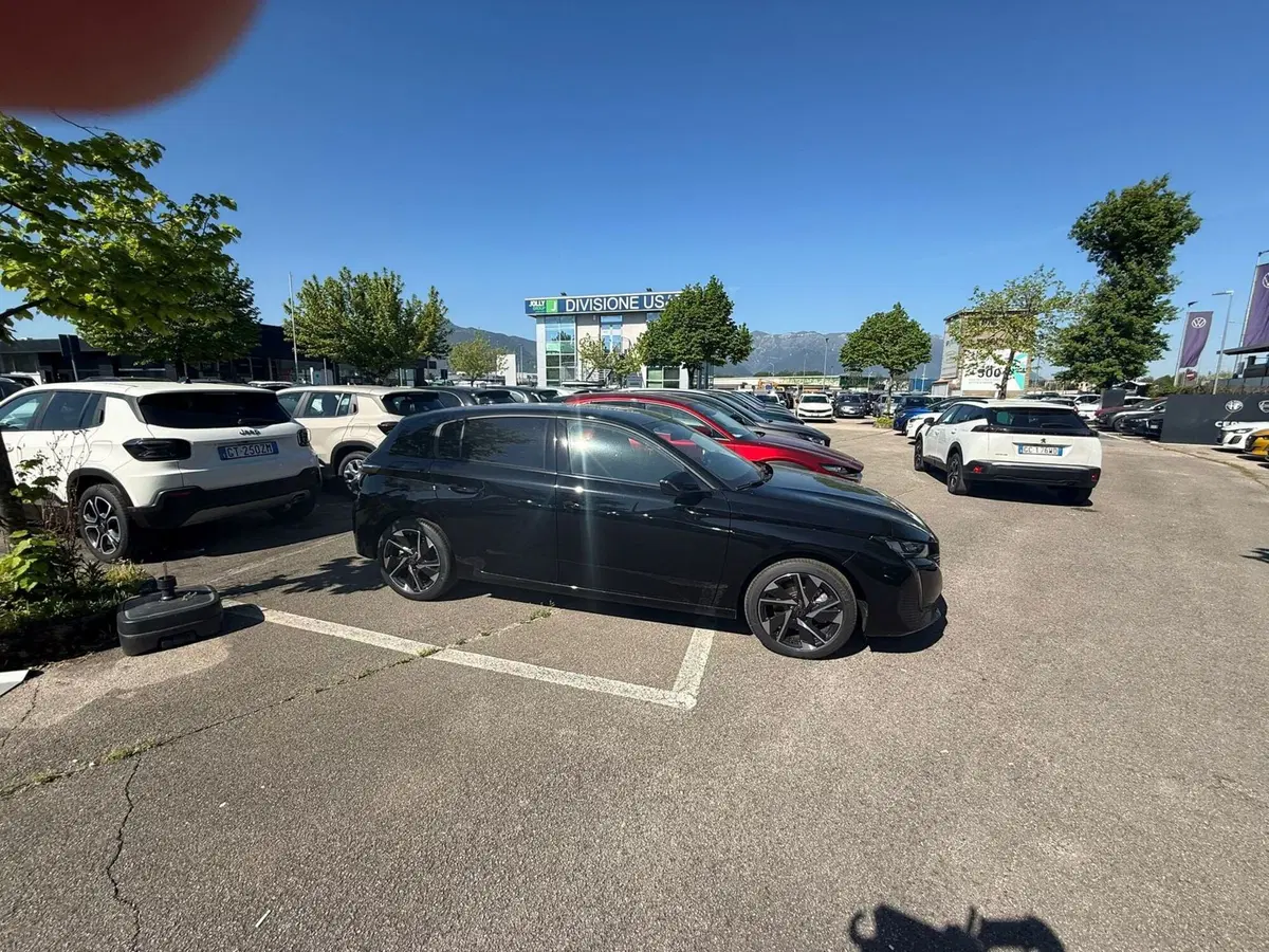 Peugeot 308 nuova a Frosinone (5)