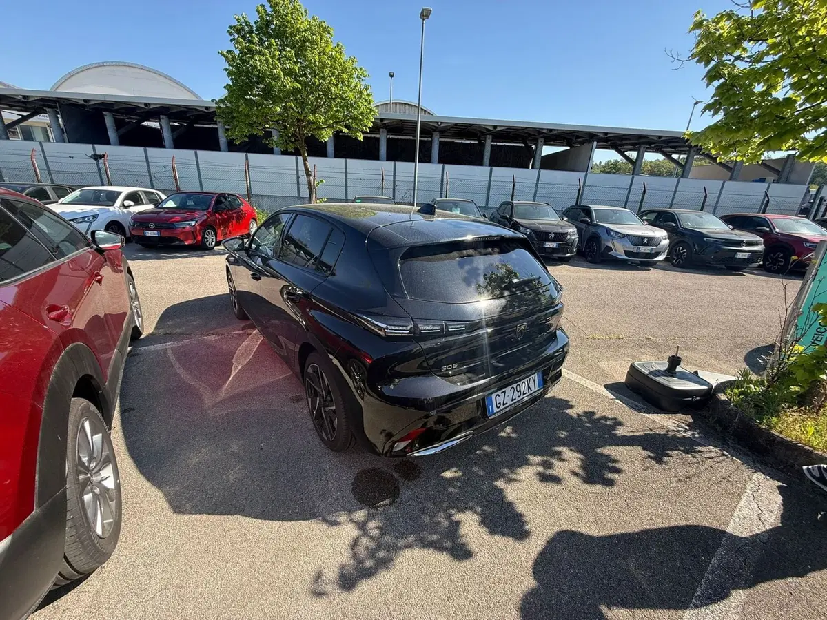 Peugeot 308 nuova a Frosinone (9)