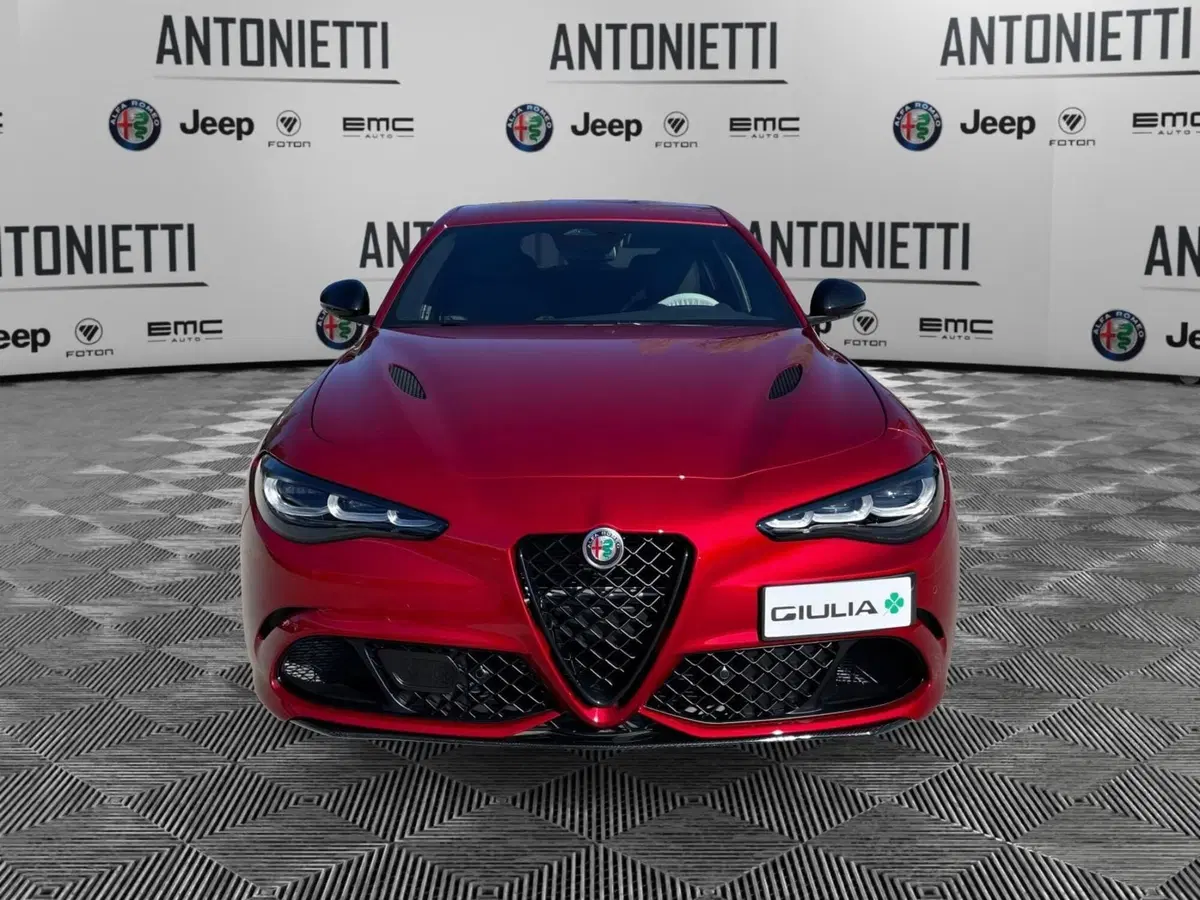 Alfa Romeo Giulia nuova a Ancona (2)