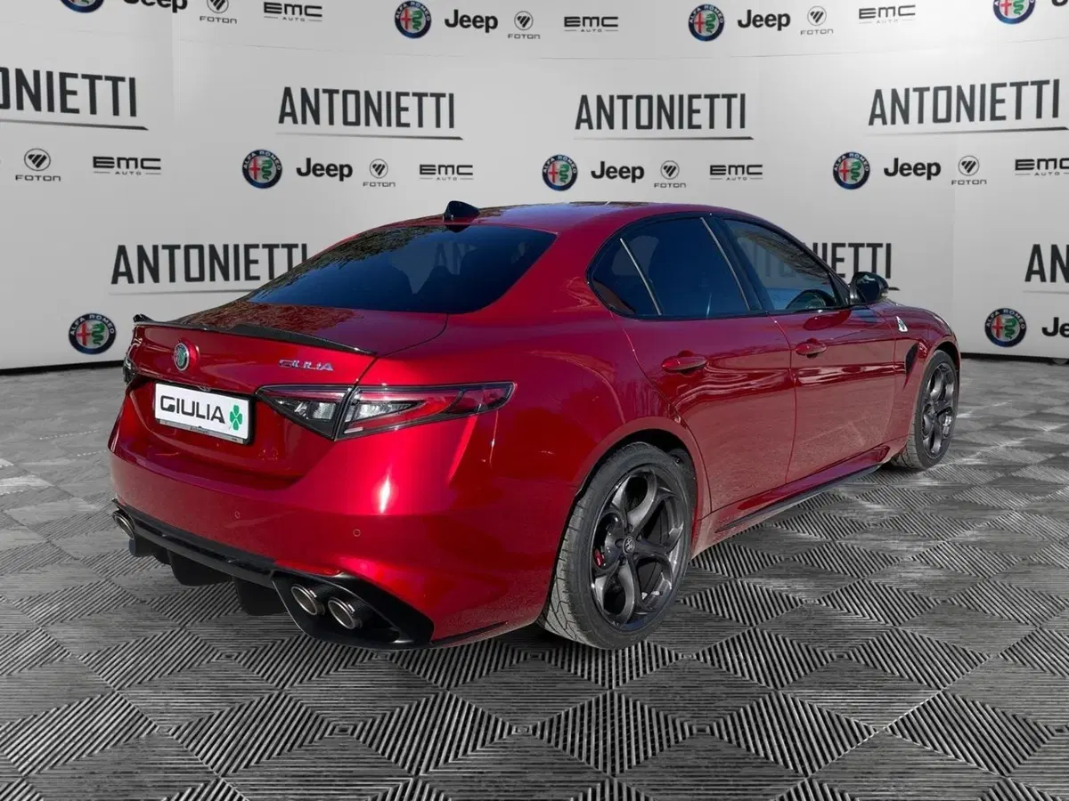 Alfa Romeo Giulia nuova a Ancona (5)