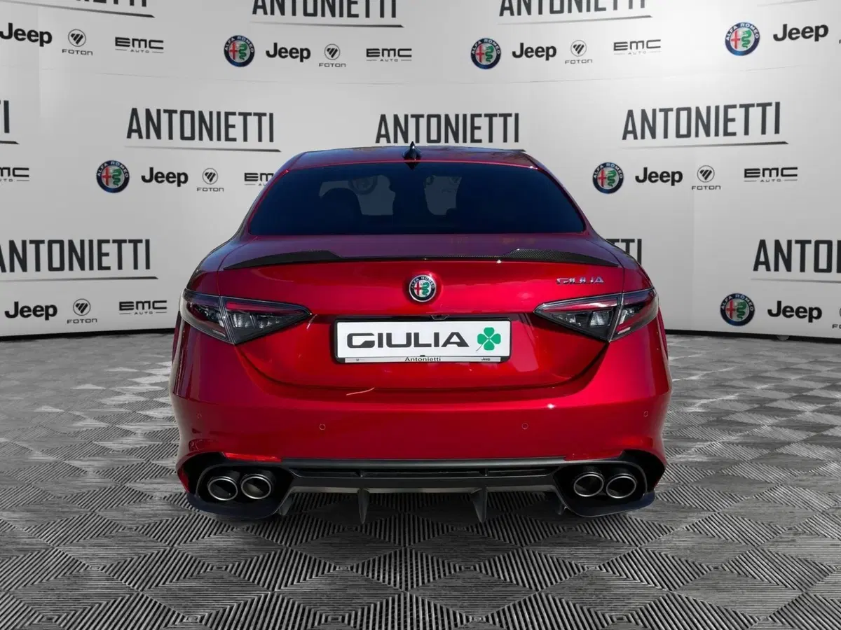 Alfa Romeo Giulia nuova a Ancona (6)