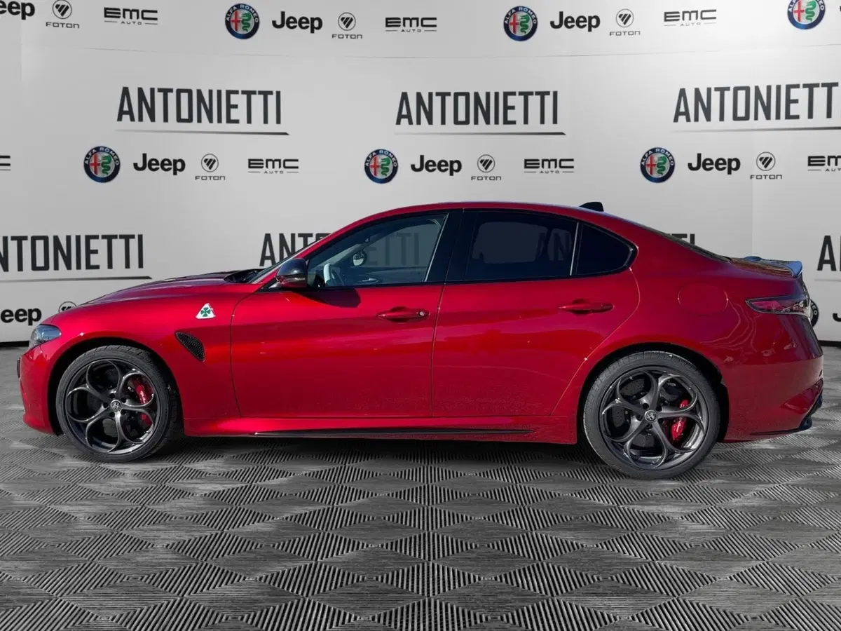 Alfa Romeo Giulia nuova a Ancona (8)