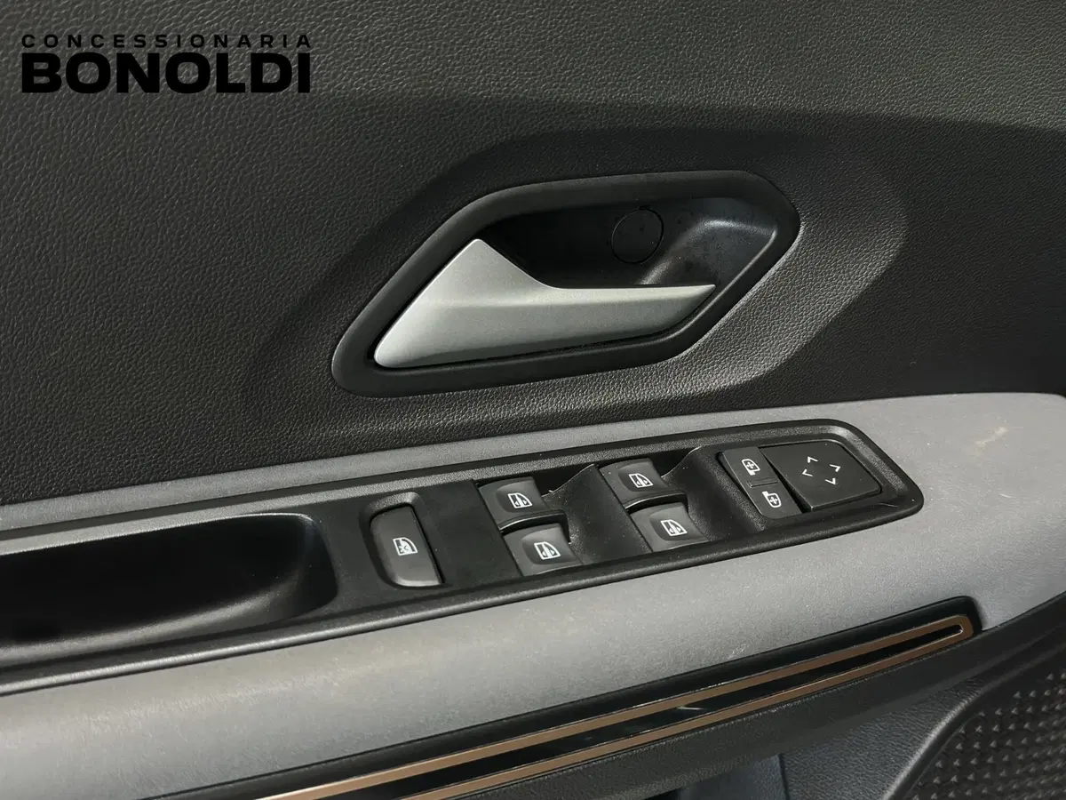 Dacia Sandero usata a Brescia (7)