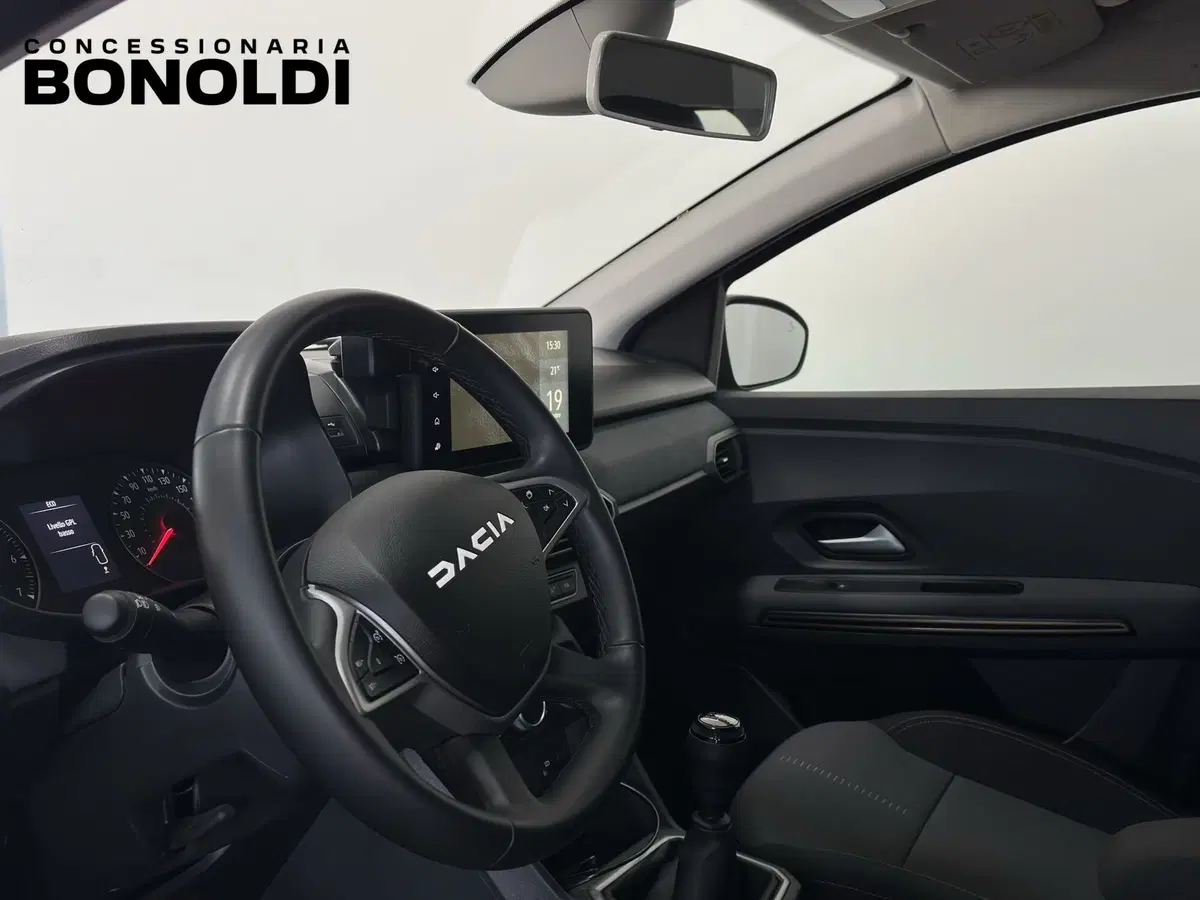Dacia Sandero usata a Brescia (8)