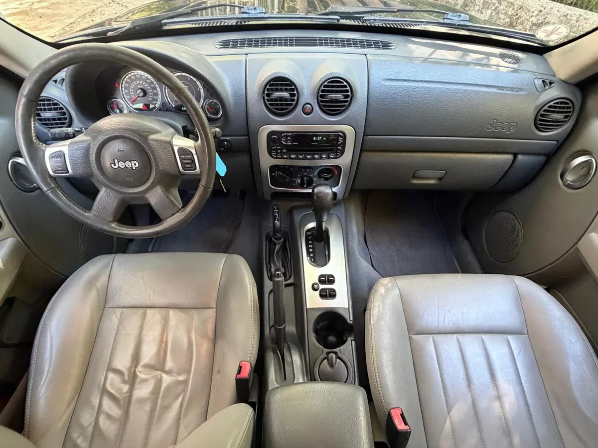 Jeep Cherokee usata a Ancona (11)
