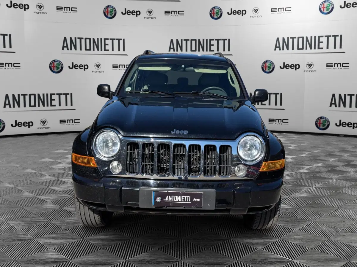 Jeep Cherokee usata a Ancona (2)