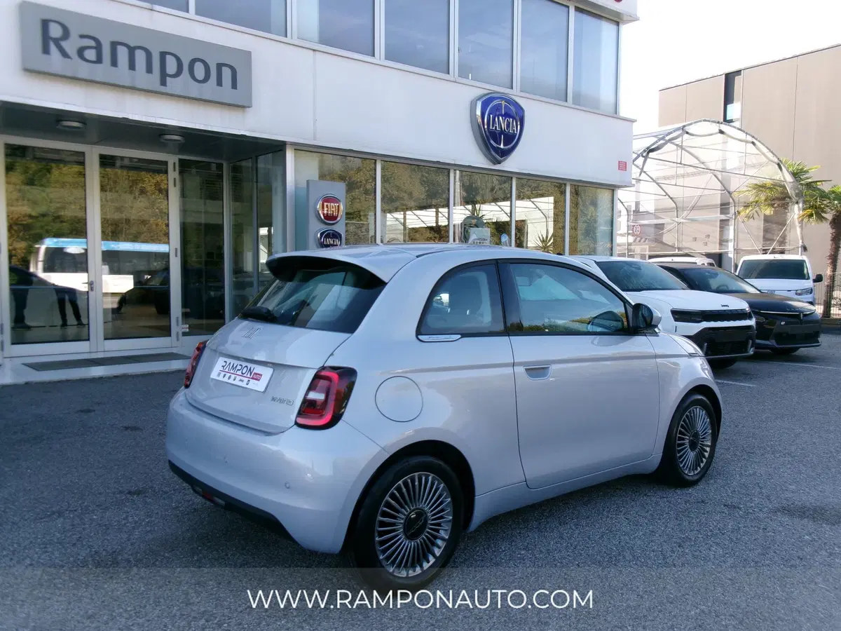 Fiat 500 usata a Venezia (3)