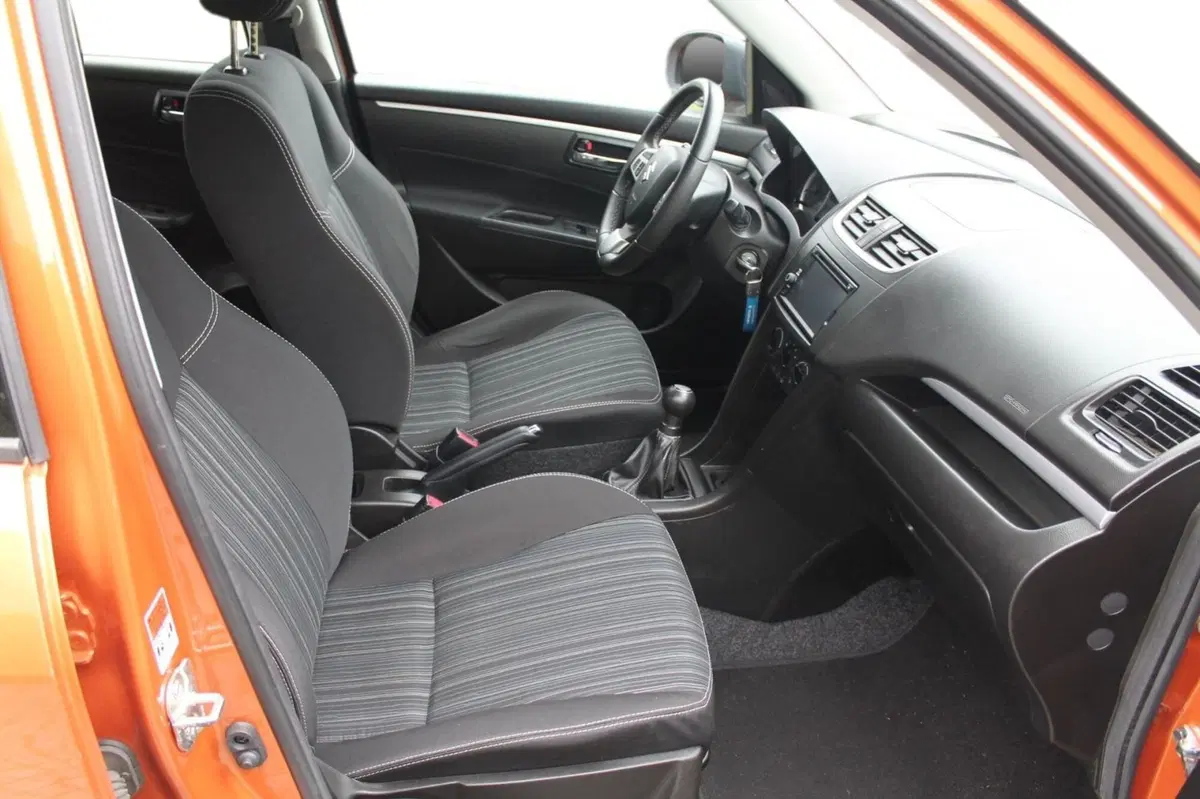Suzuki Swift usata a Cuneo (9)