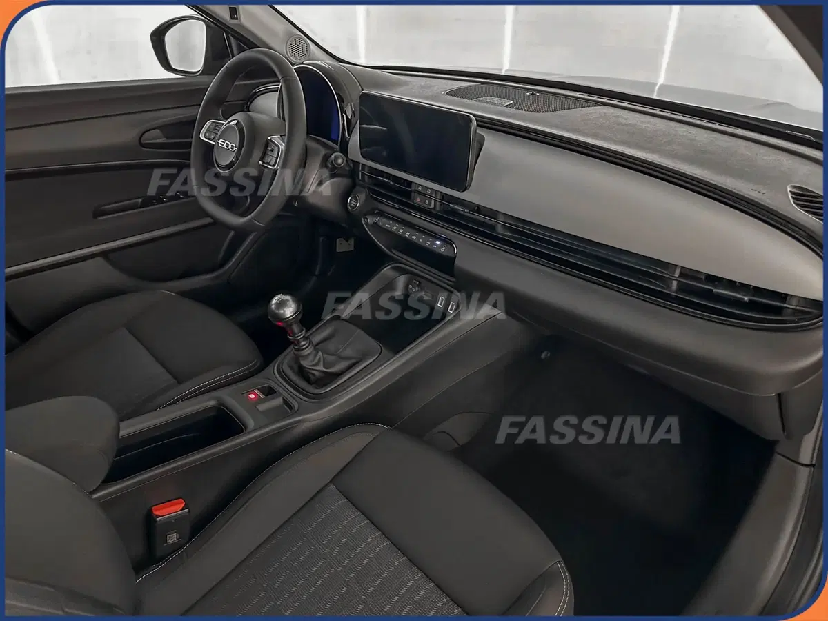 Fiat 600 nuova a Milano (13)