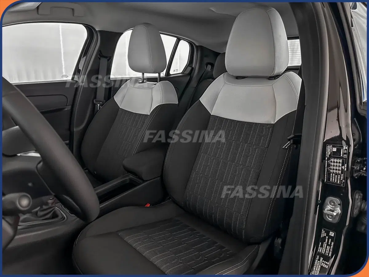 Fiat 600 nuova a Milano (8)