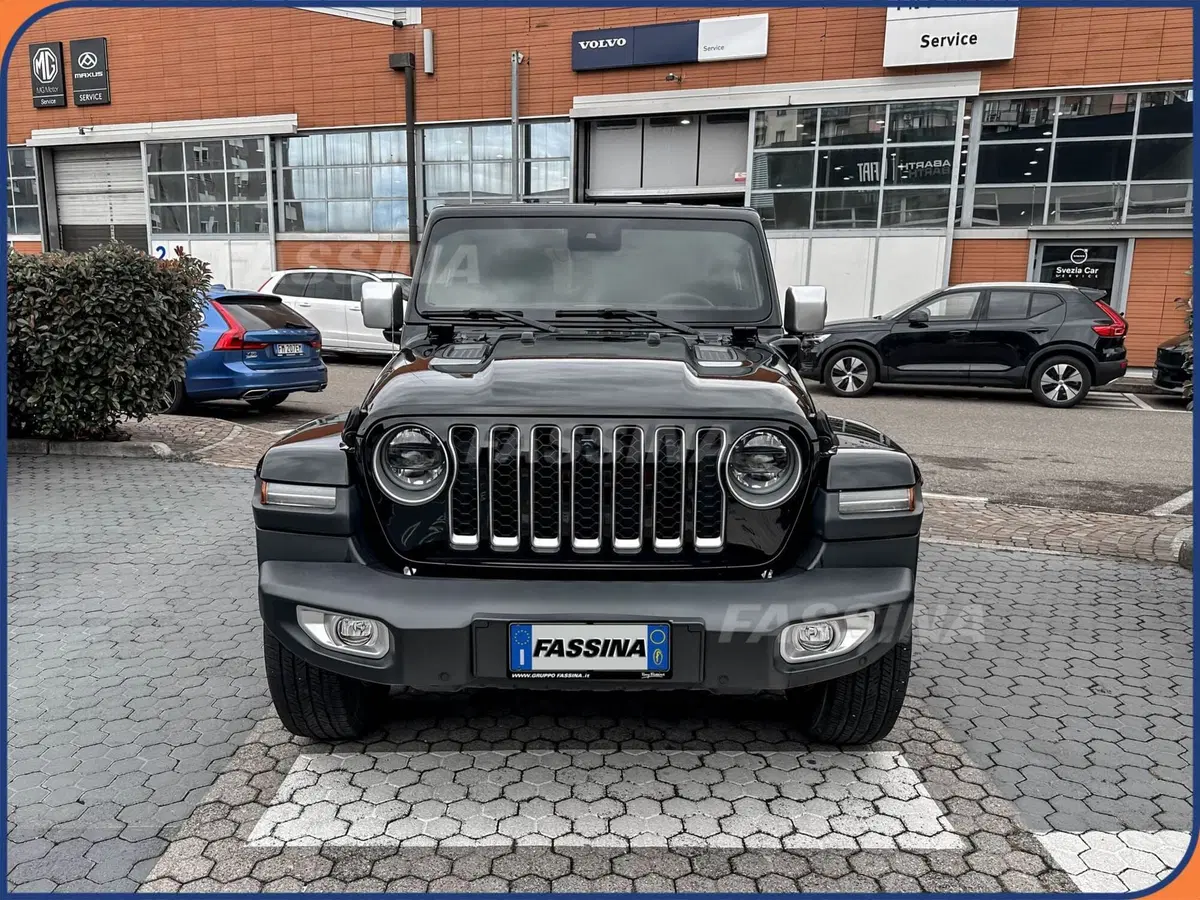 Jeep Wrangler Unlimited usata a Milano (2)