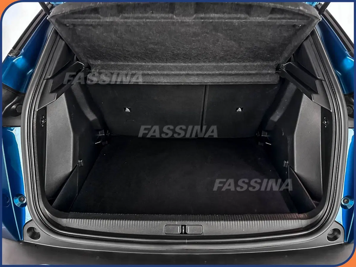 Peugeot 2008 usata a Milano (12)