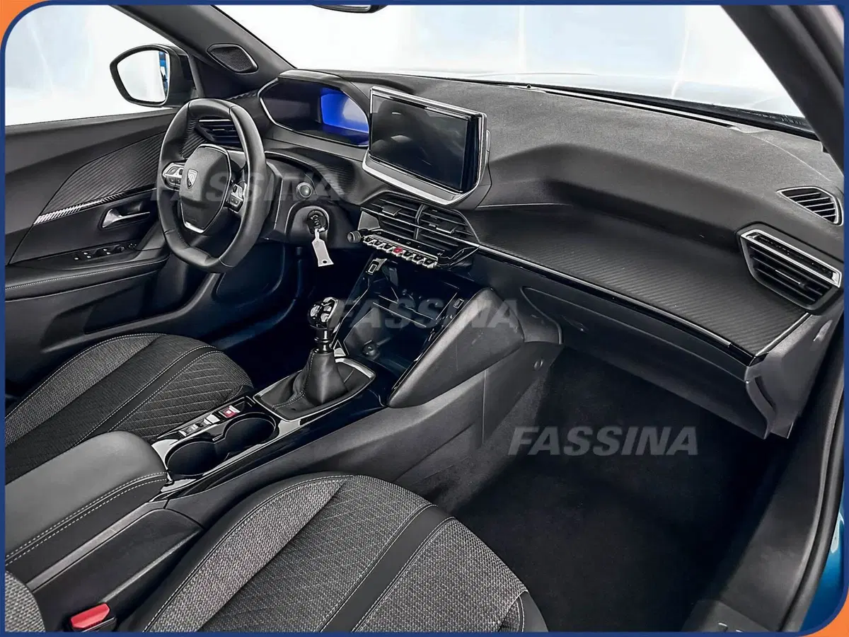 Peugeot 2008 usata a Milano (13)