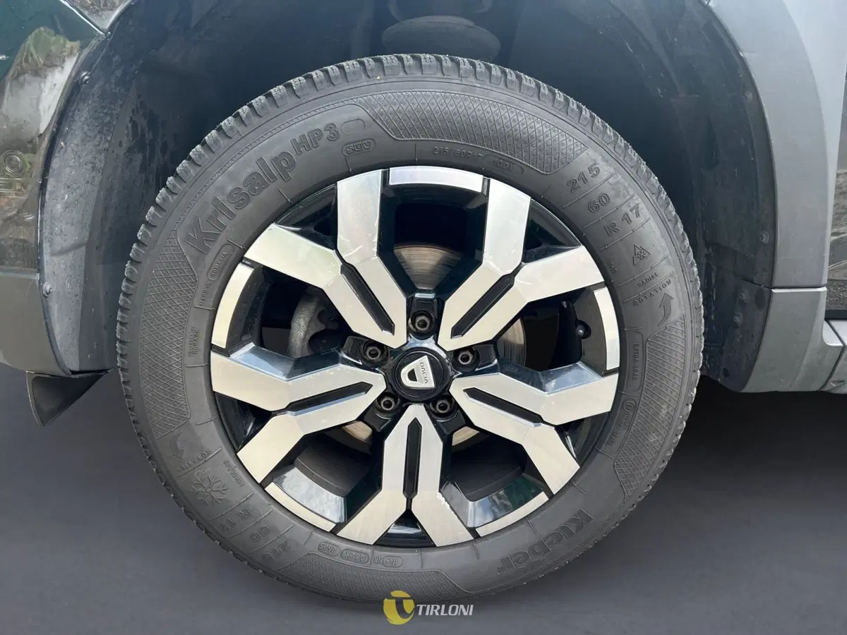 Dacia Duster usata a Milano (17)