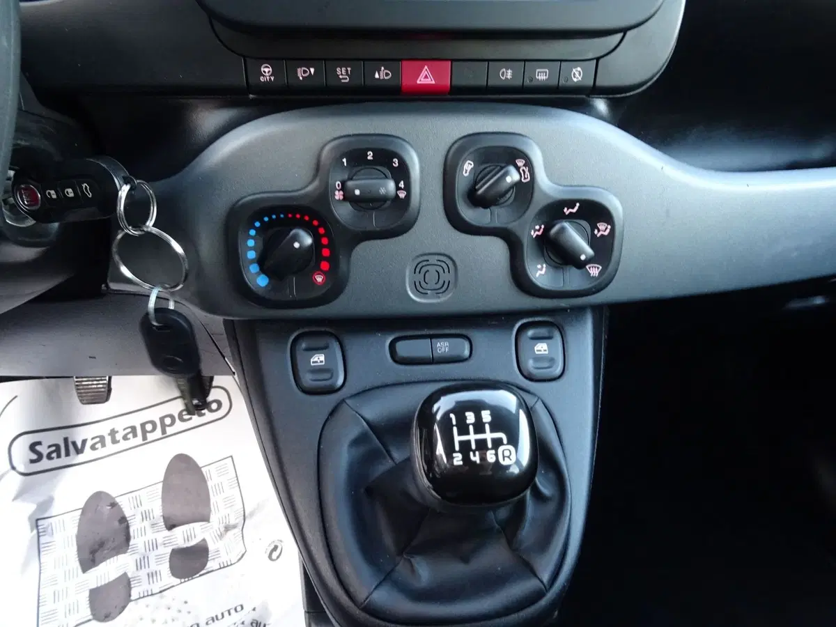 Fiat Panda Cross usata a Lucca (11)