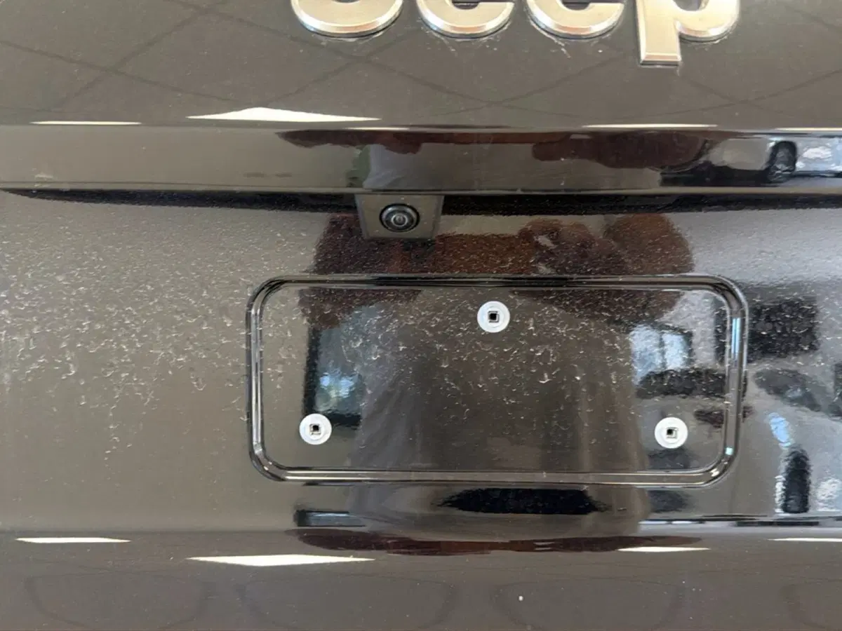 Jeep Avenger nuova a Palermo (17)