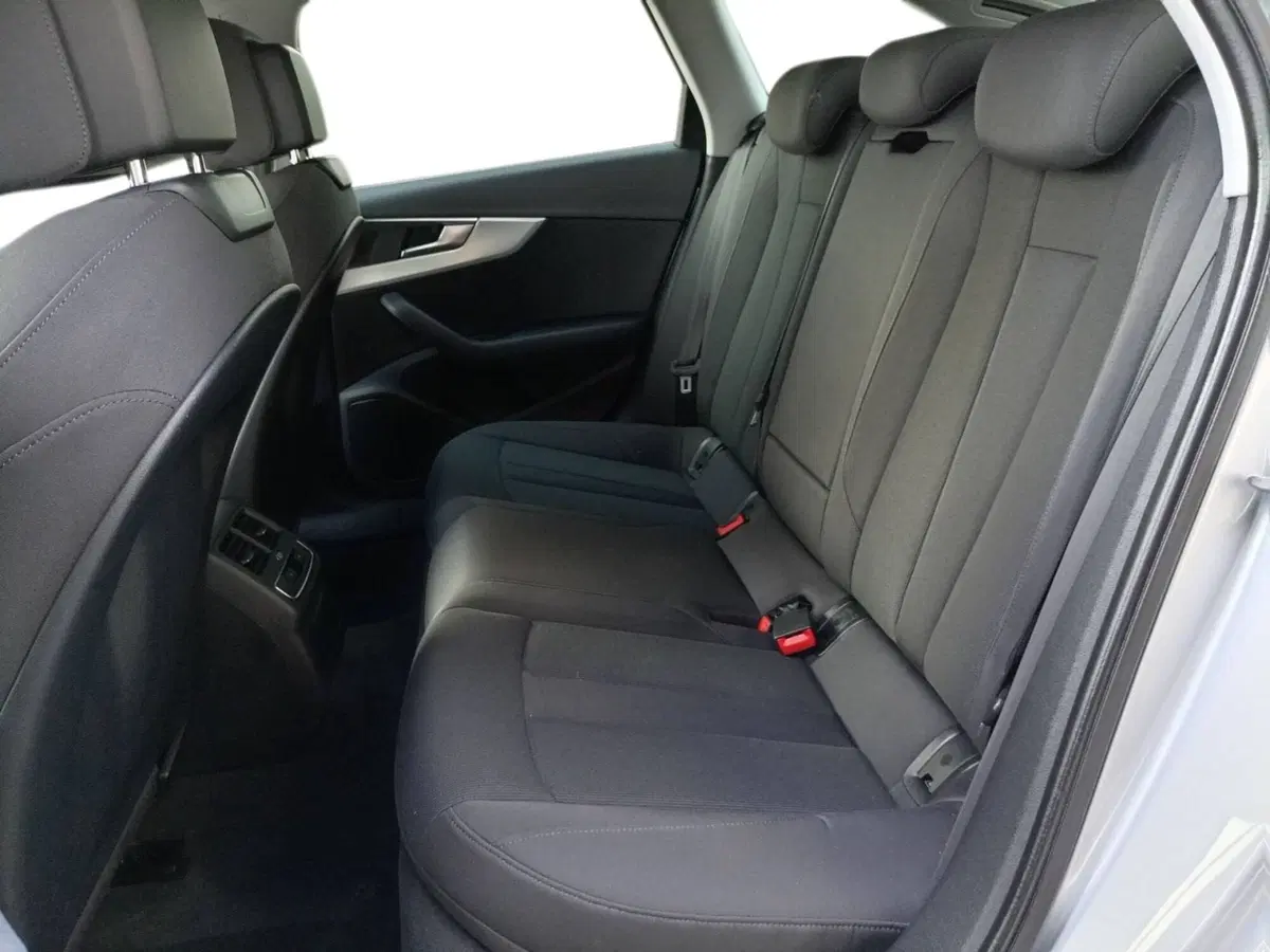Audi A4 Avant usata a Bari (15)
