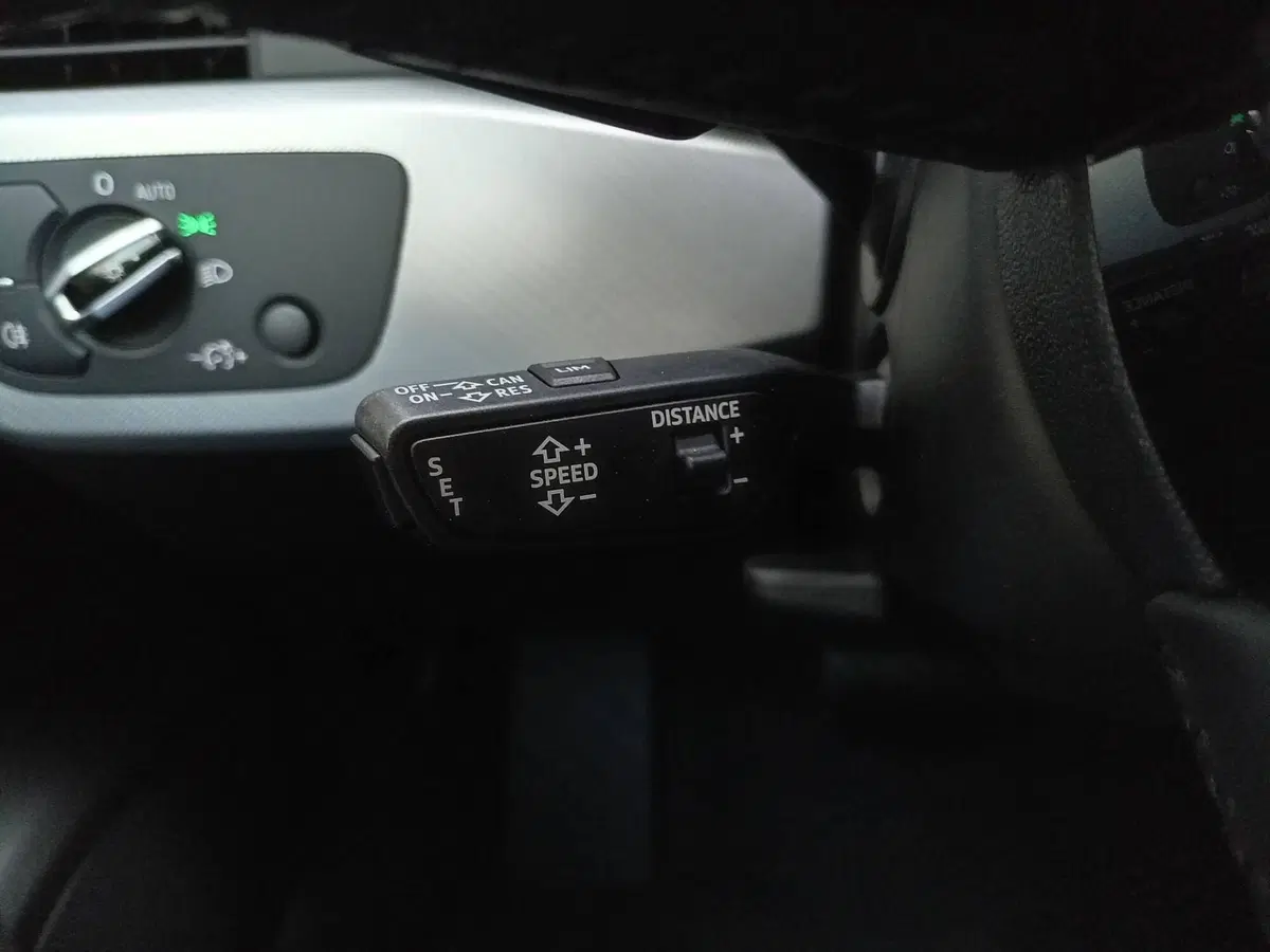 Audi A4 Avant usata a Bari (19)