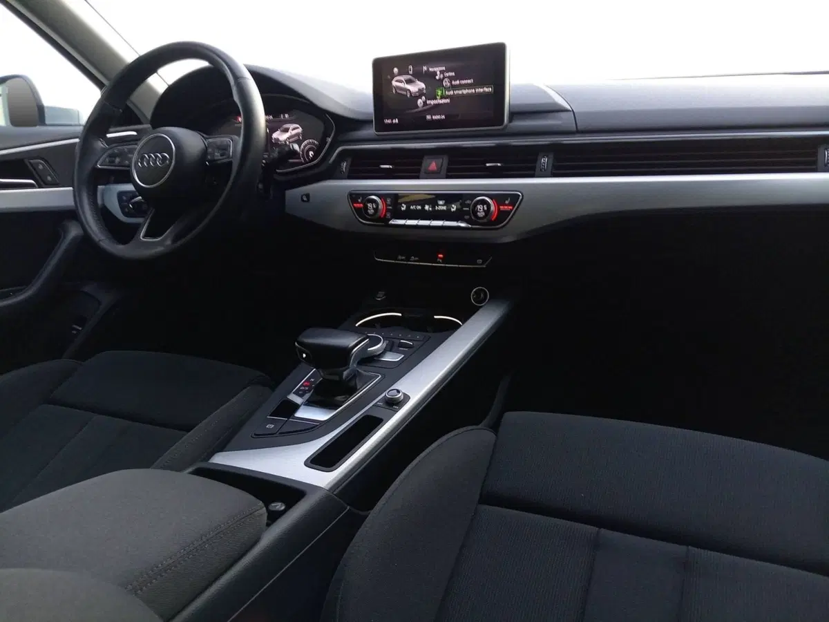 Audi A4 Avant usata a Bari (4)