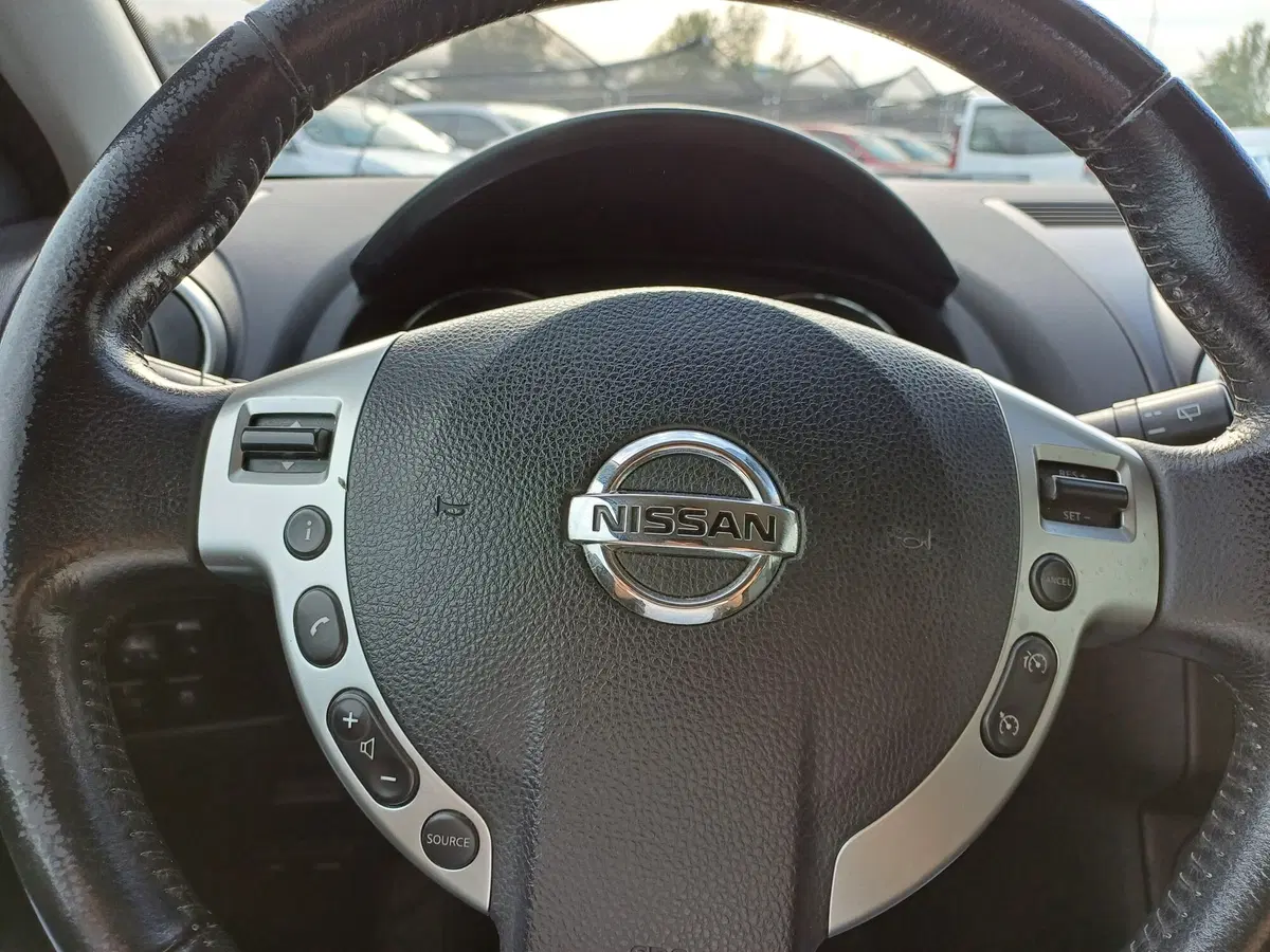 Nissan Qashqai usata a Modena (14)